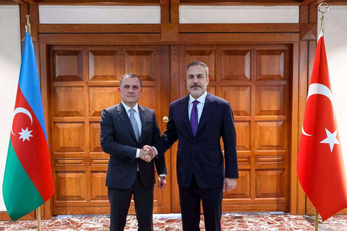 Բայրամովը և Ֆիդանը քննարկել են Հայաստանի հետ խաղաղությունը