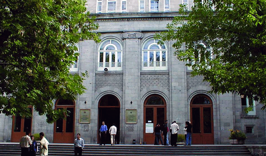 Դոցենտը դատի է տվել Ագրարայինին․ «Հրապարակ»