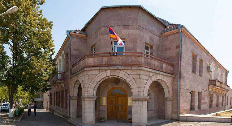 Ադրբեջանական կողմն անցել է խոցելի վիճակում գտնվող քաղաքացիների անհատական մակարդակով հետապնդմանը․ Արցախի ԱԳՆ