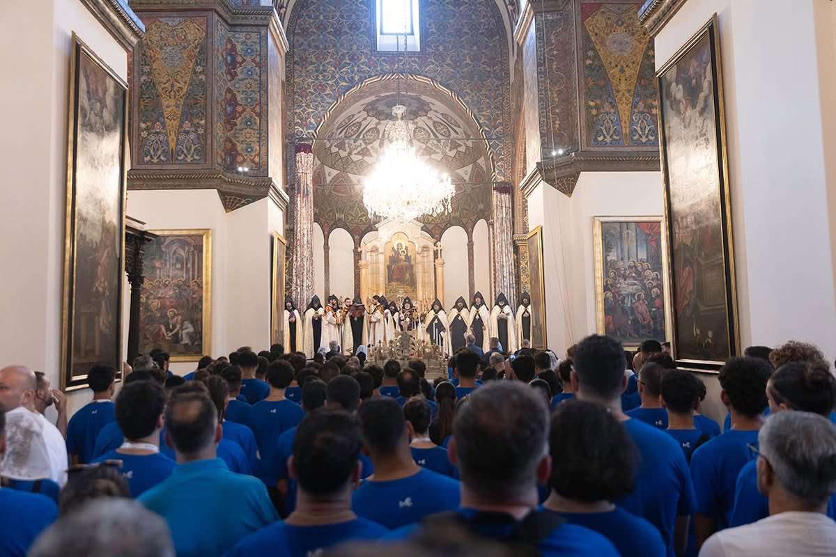 Կաթողիկոսն օրհնել է Հ․Մ․Ը․Մ․ համահայկական 12-րդ մարզախաղերի մասնակիցներին