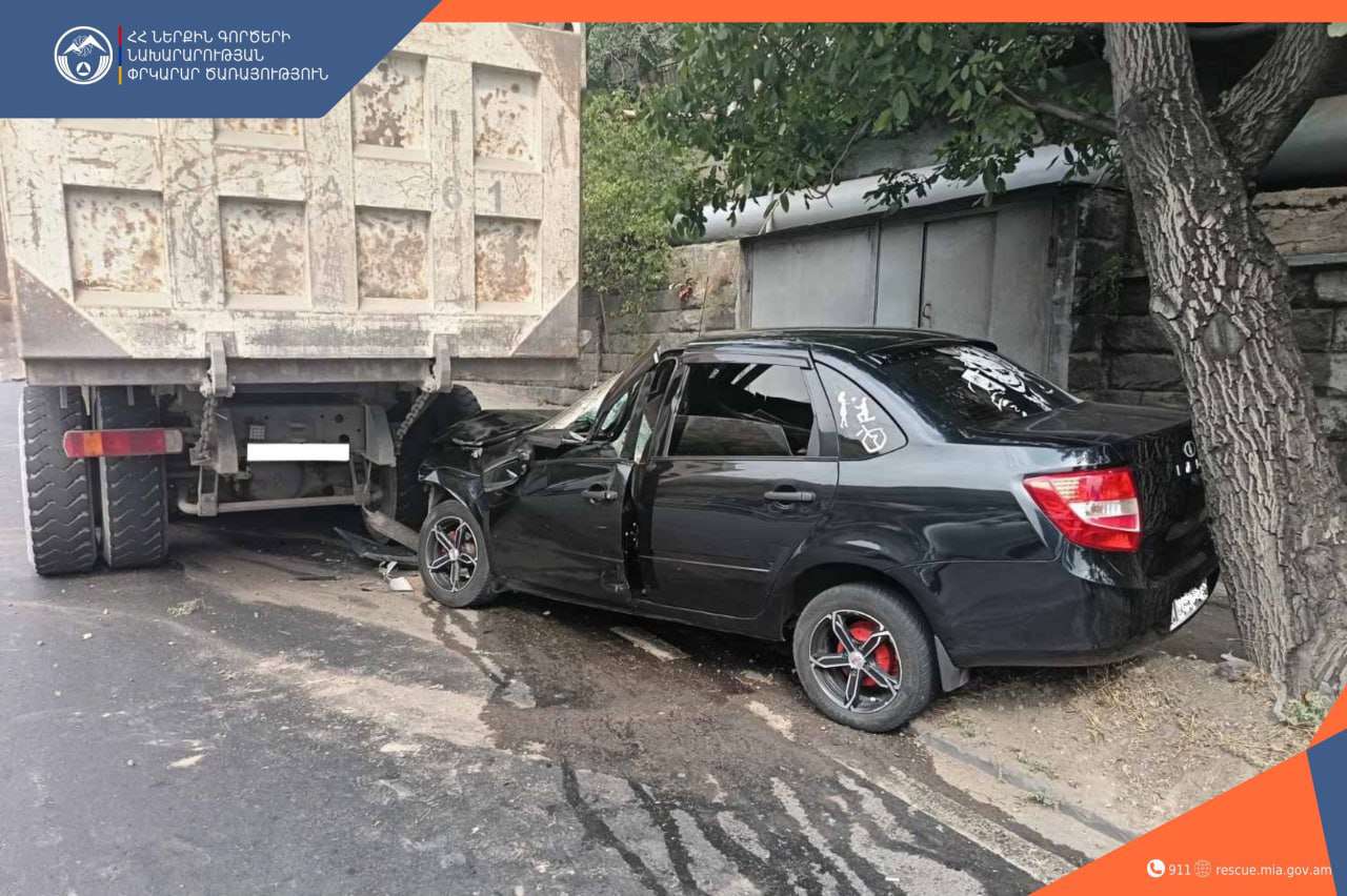 Խոշոր ավտովթար՝ Մյասնիկյան պողոտայում․ կա 5 տուժած