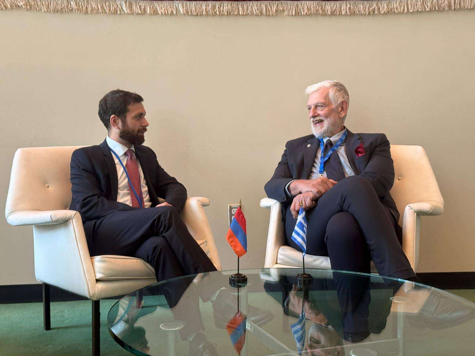 Հունաստանի փոխարտգործնախարարի հետ քննարկվել են տարածաշրջանային հարցեր