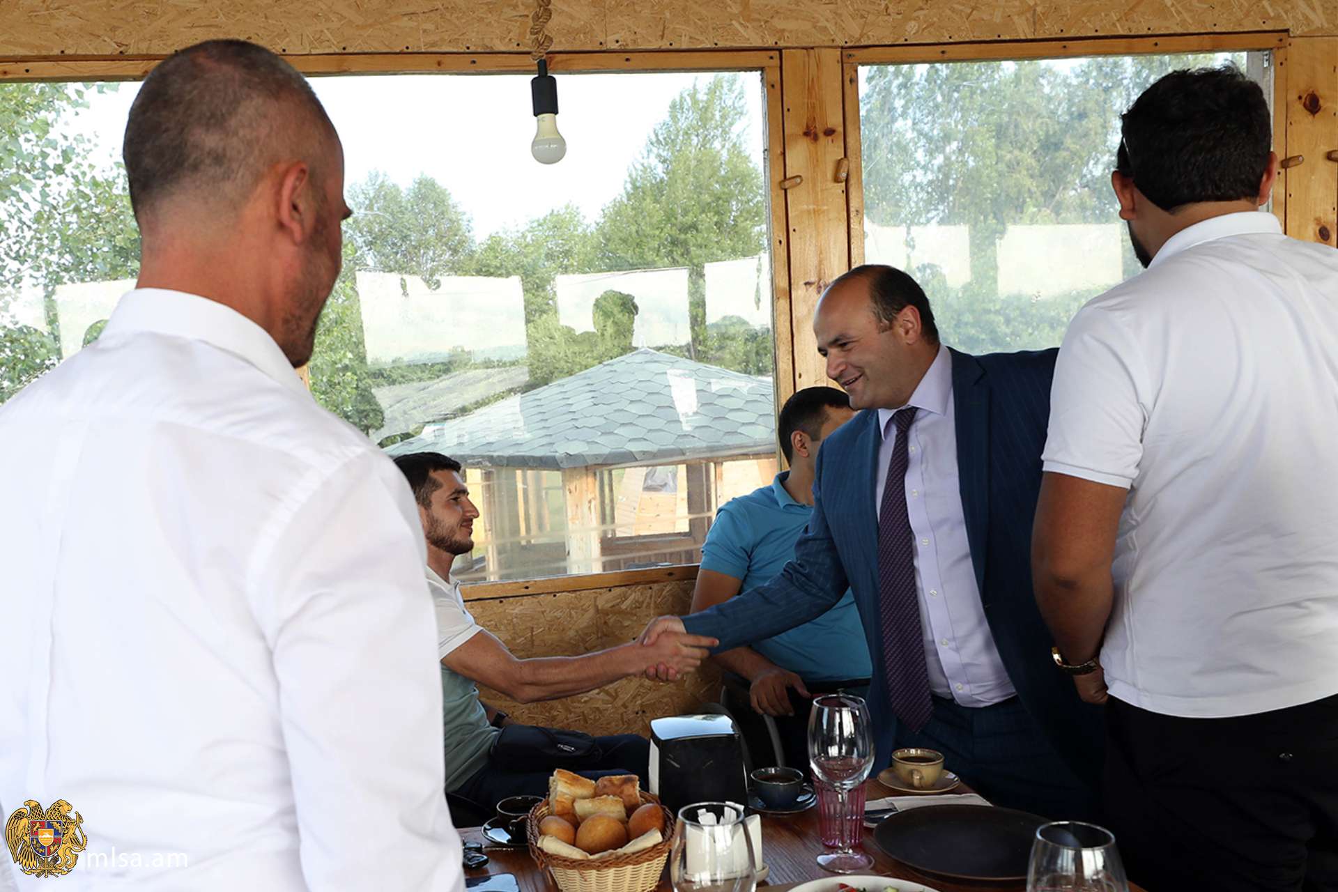 Նախարարը հանդիպել է պատերազմի ընթացքում հաշմանդամություն ձեռք բերած անձանց հետ