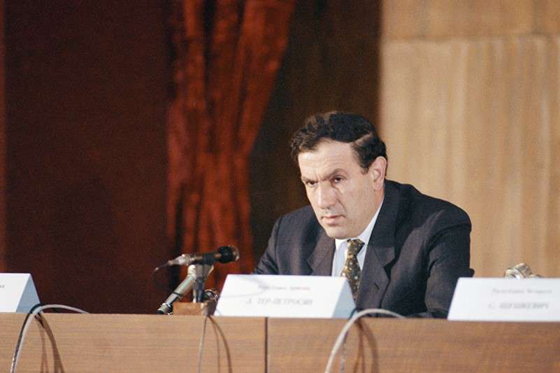 Օտարերկրյա ղեկավարներն արձագանքել են Տեր-Պետրոսյանի հրաժարականին