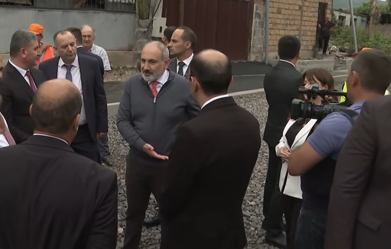 Իջևանում Բլբուլյան-Այգեստան խաչմերուկից մինչև Այգեստան-Ասլանյան խաչմերուկ սֆալտապատվում է (ՏԵՍԱՆՅՈՒԹ)