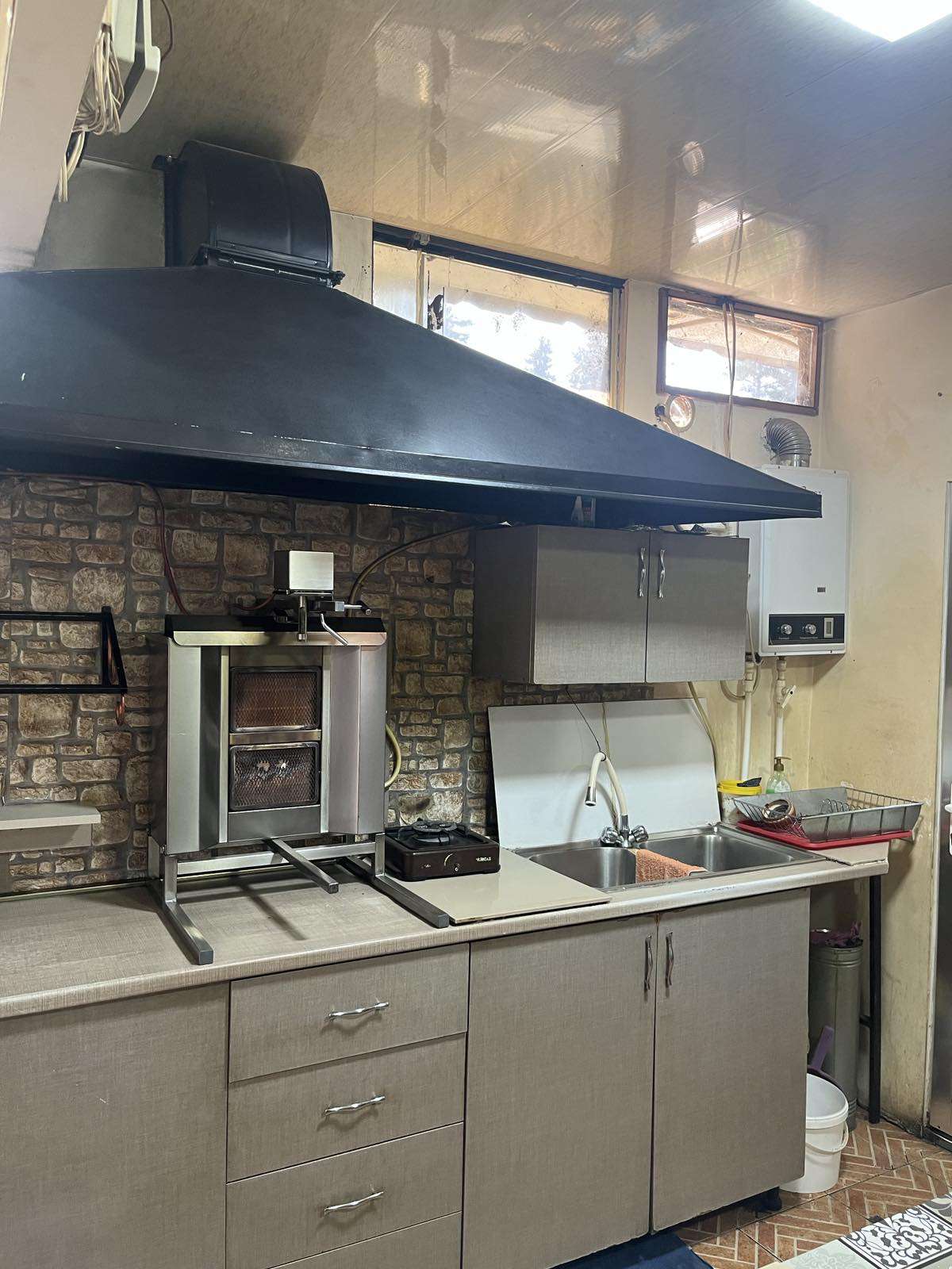 Կապանում կասեցվել է հանրային սննդի օբյեկտի արտադրական գործունեությունը