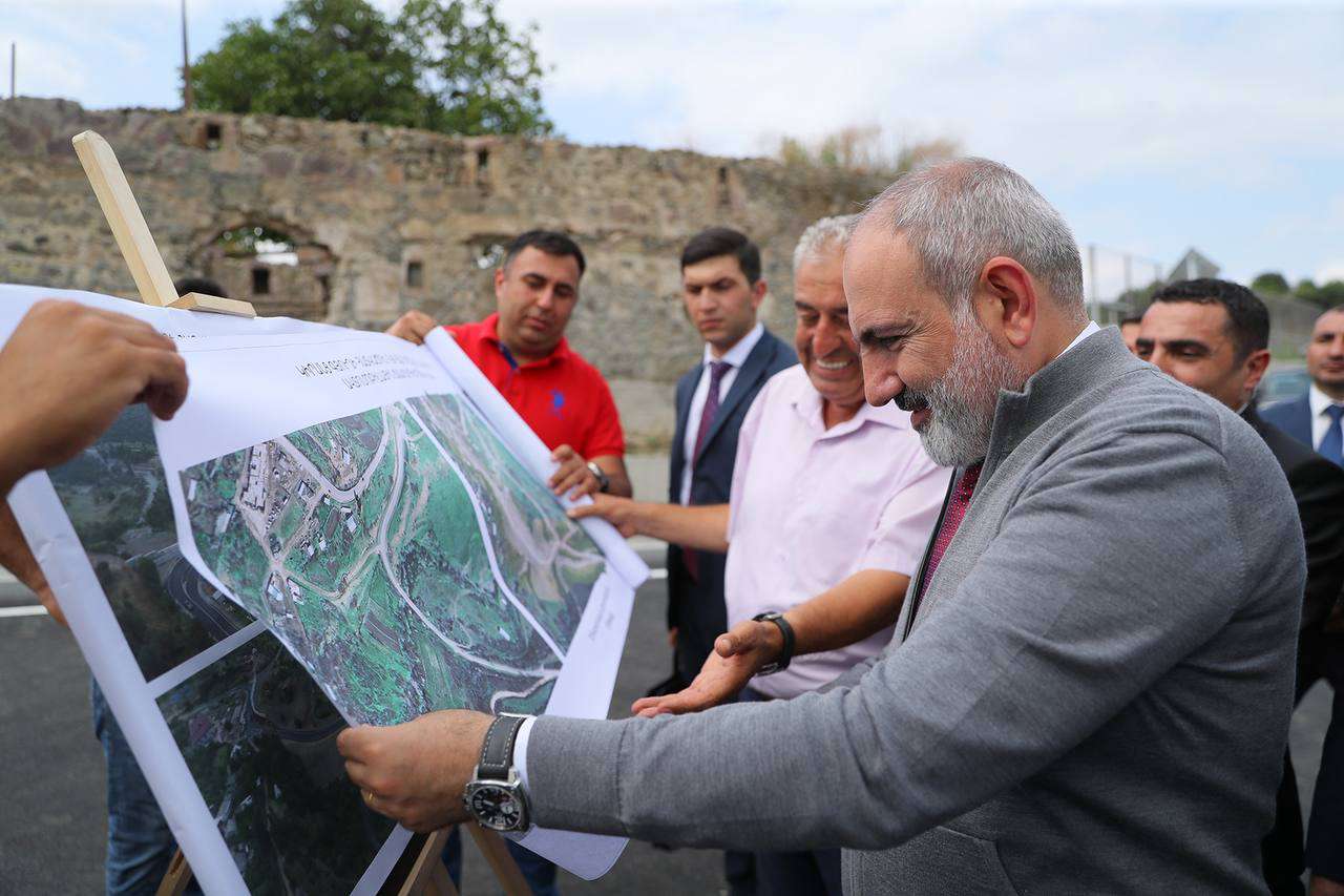 Տավուշի մարզ կատարած այցի երկրորդ օրը վարչապետը եղել է մի շարք բնակավայրերում