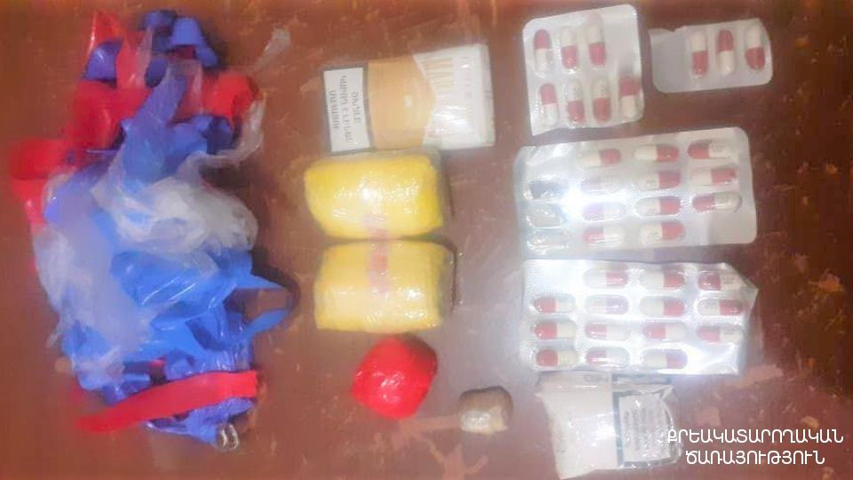 «Սևան» ՔԿՀ դատապարտյալին չի հաջողվել վերցնել թմրամիջոցներով և արգելված իրերով նետված փաթեթ
