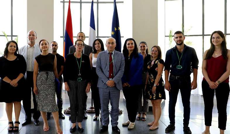 Отмечена важность частых посещений франкоязычной диаспоры в Армению.