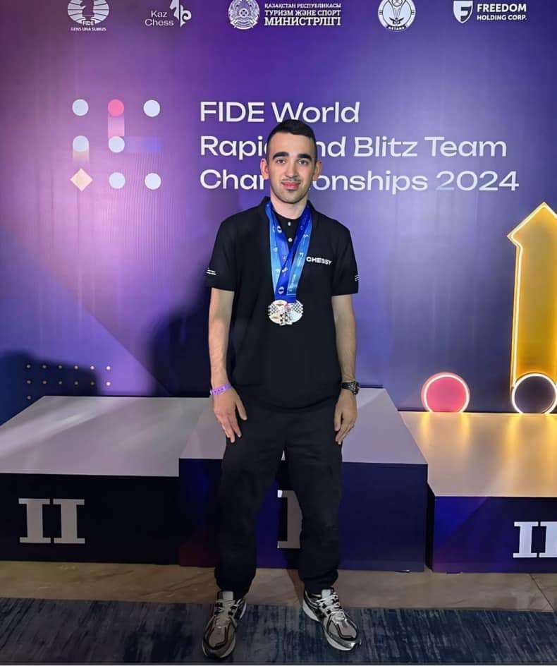 Հայկ Մարտիրոսյանի թիմը դարձել է աշխարհի կայծակնային առաջնության բրոնզե մեդալակիր