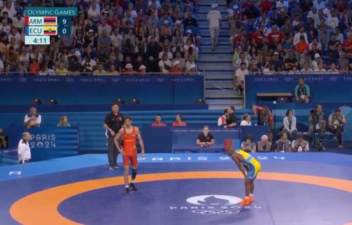 Paris-2024: Slavik Galstyan defeats his rival in a hard-fought wrestling match (VIDEO)