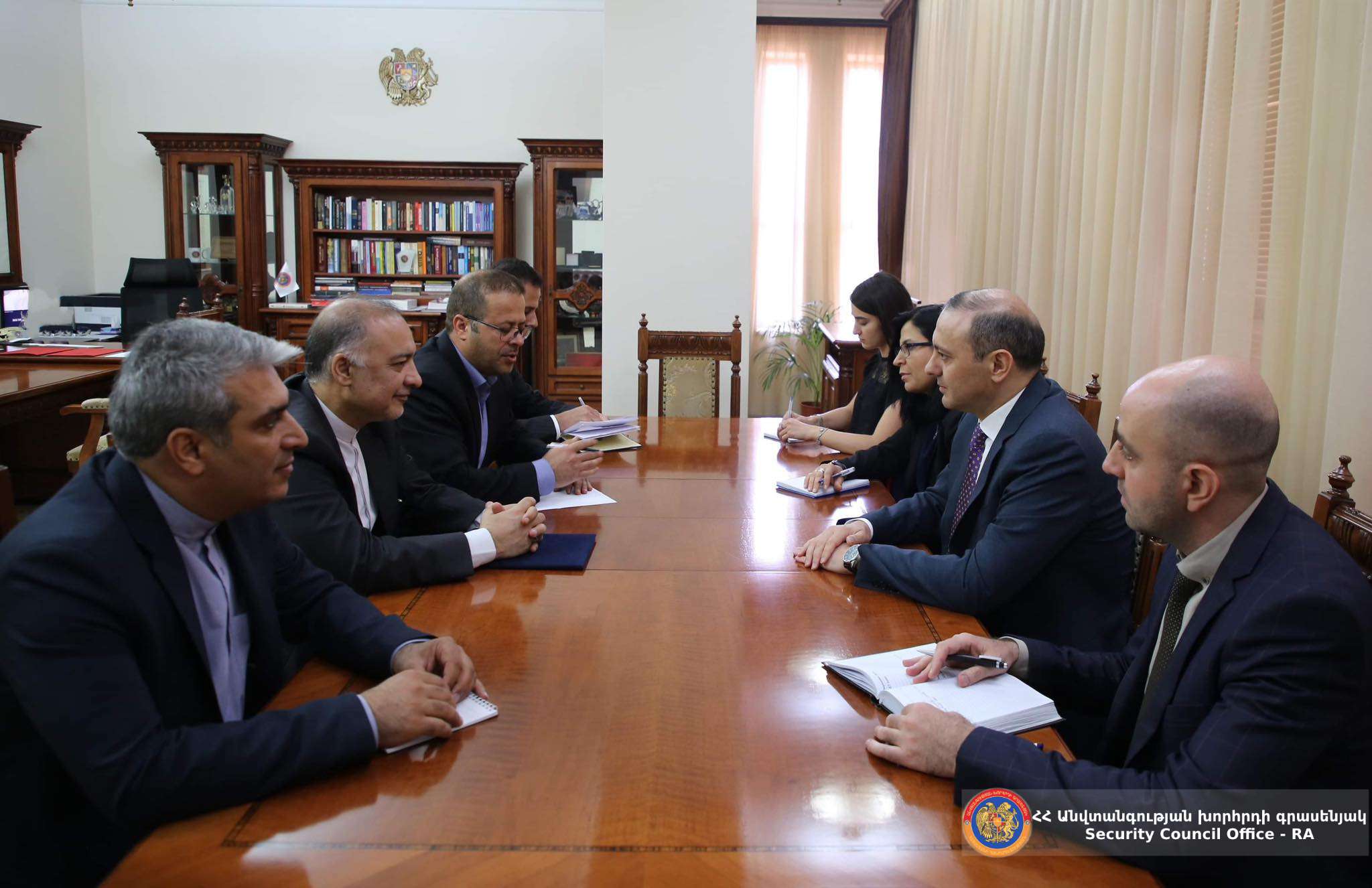 Armen Grigoryan presented the humanitarian crisis of Nagorno-Karabakh to the Iranian ambassador