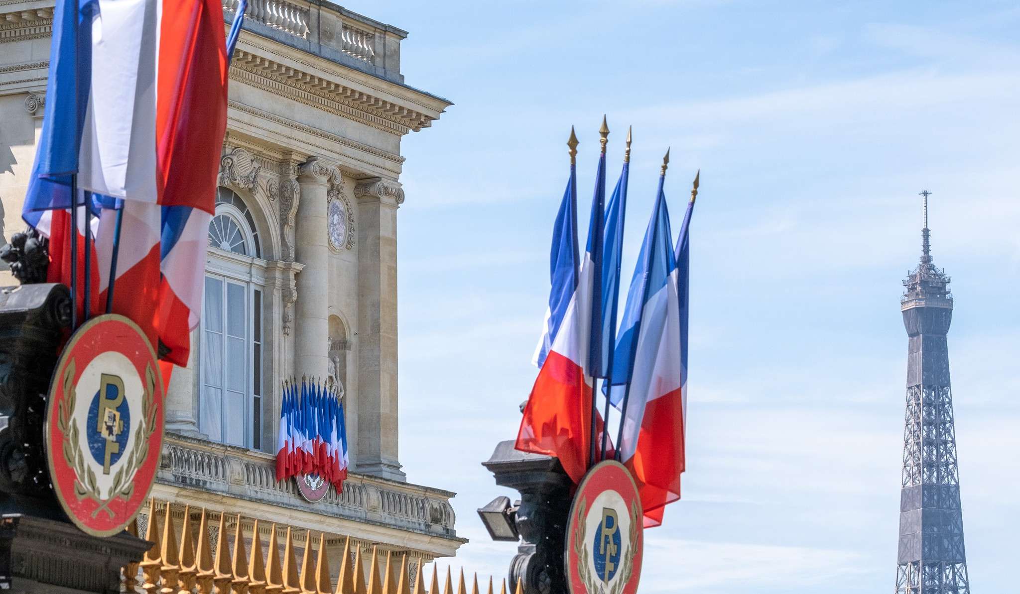 France supports the joint call of the parties to begin the dissolution of the OSCE Minsk Group structures