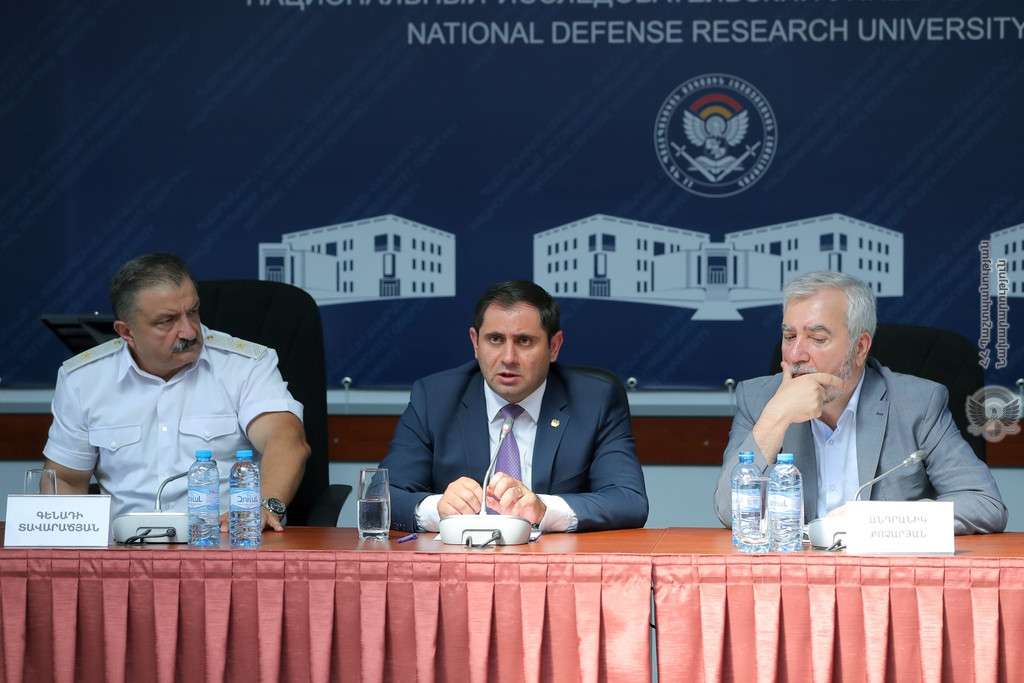 «Полученные знания будут использованы для развития вооруженных сил Республики Армения». Папикян