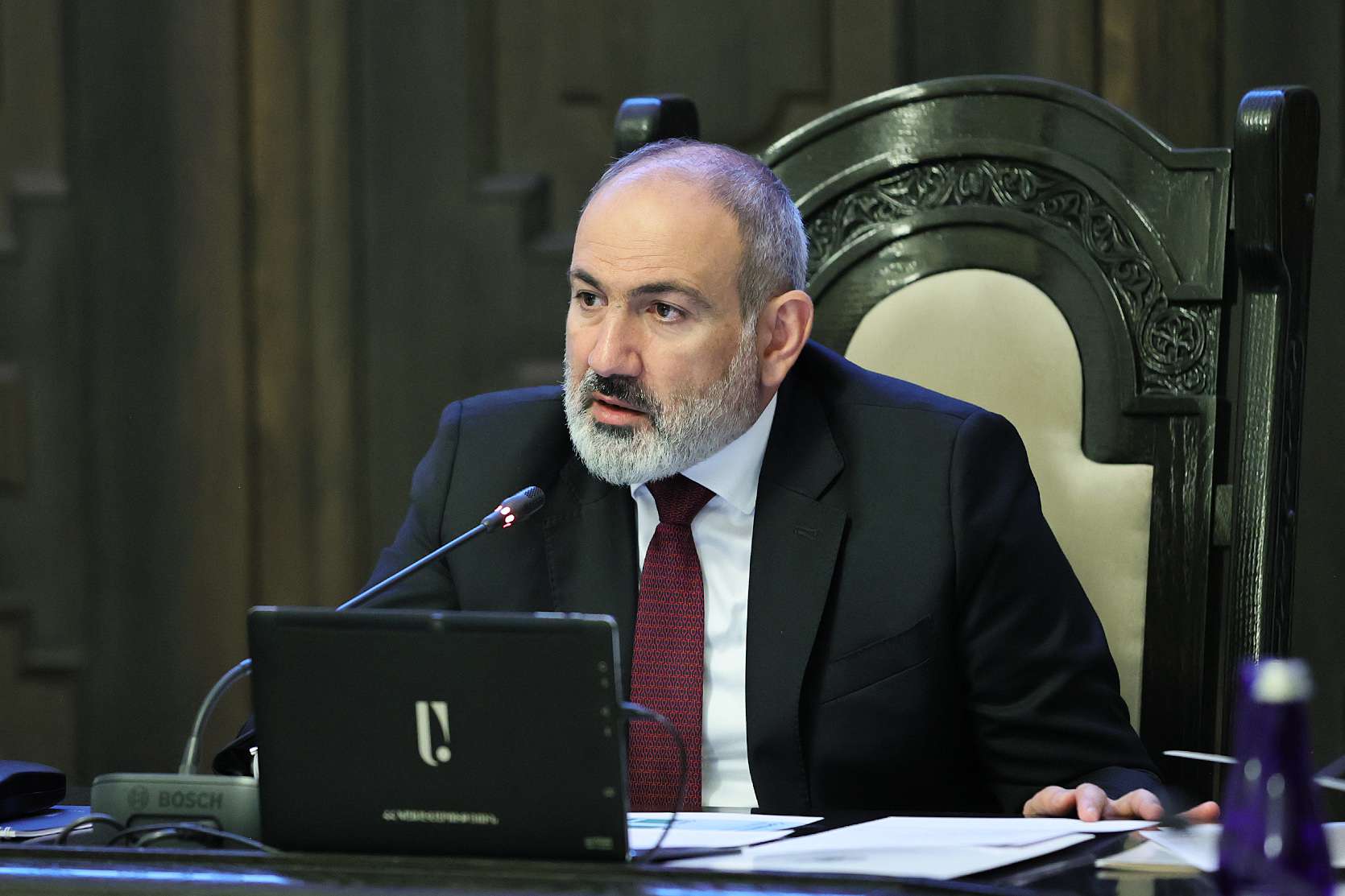 More extraordinary efforts should be made to give an international legal assessment of the situation; the prime minister