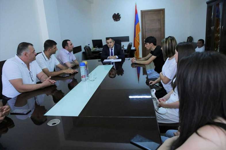 Կարեն Գիլոյանն ընդունել է «Ասիայի երեխաներ» ԱԱ-ի մեդալակիրներին