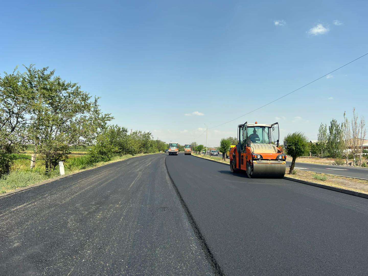 Ремонтируется участок Эчмиадзин-Армавир автодороги Ереван-Армавир