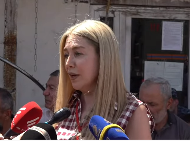 "Armenian Red Cross" is next to the rescuers immediately after the explosion