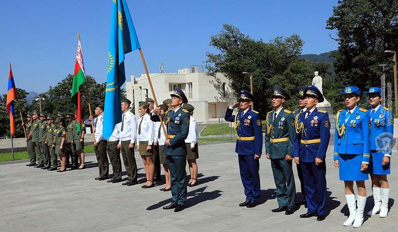 В Армении стартовал конкурс «Воин мира»