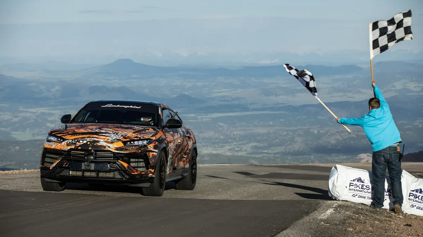 New and super luxurious Lamborghini Urus set a record (VIDEO)