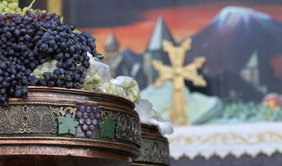 Այսօր Խաղողօրհնեք է՝ Աստվածածնի Վերափոխման տոնը