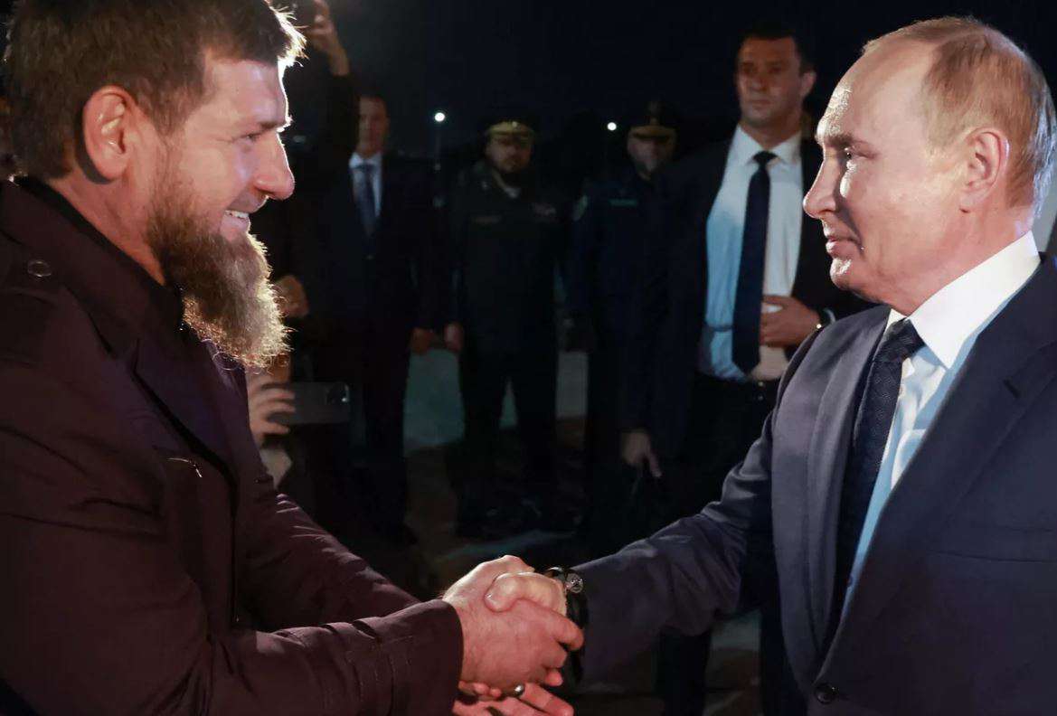 Путин впервые за 13 лет приехал в Грозный
