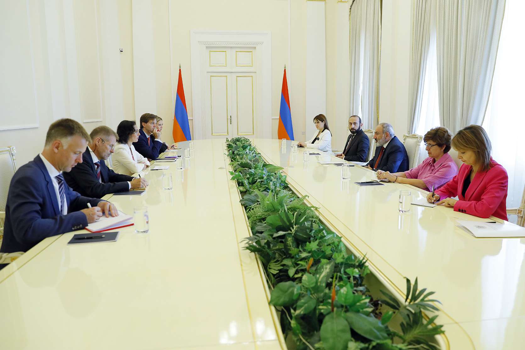 Վարչապետն ընդունել է Բելգիայի ԱԳ նախարարին. զրուցակիցներն անդրադարձել են տարածաշրջանային զարգացումներին