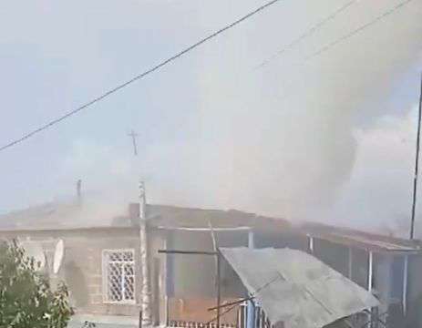 Այգում բռնկված հրդեհը տարածվել է տան տանիք