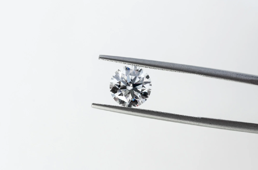 Diamond could help detect breast cancer spread