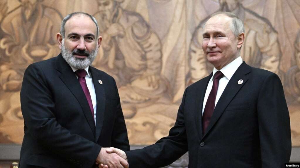 New details from Putin-Pashinyan phone conversation
