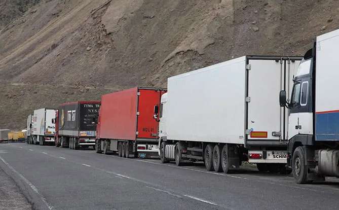 Օգոստոսին ՌԴ է մտել ՀՀ-ից արտահանվող ապրանքներով բեռնված 2427 բեռնատար. Պապոյան