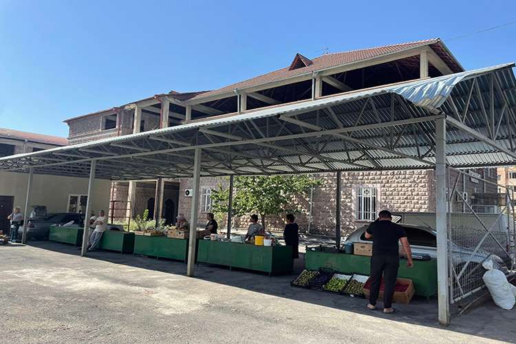 Davtashen agricultural produce market is already functioning