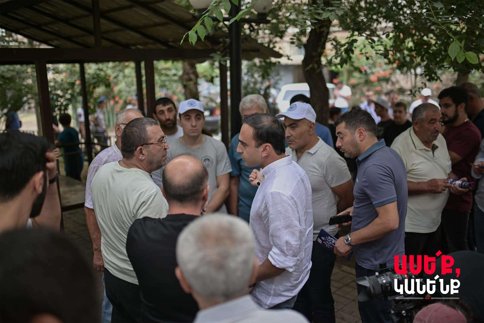«Մայթերն ազատելու ենք կրպակներից». Տիգրան Ավինյան