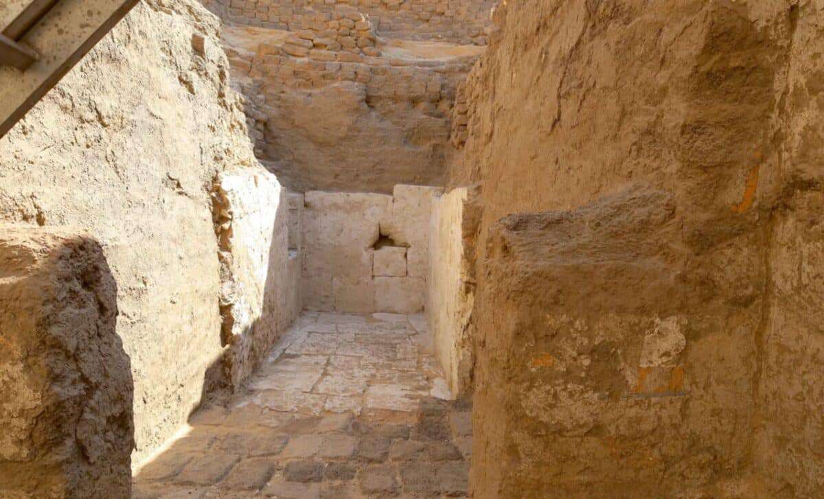 Archaeologists have discovered the tomb of a forgotten pharaoh