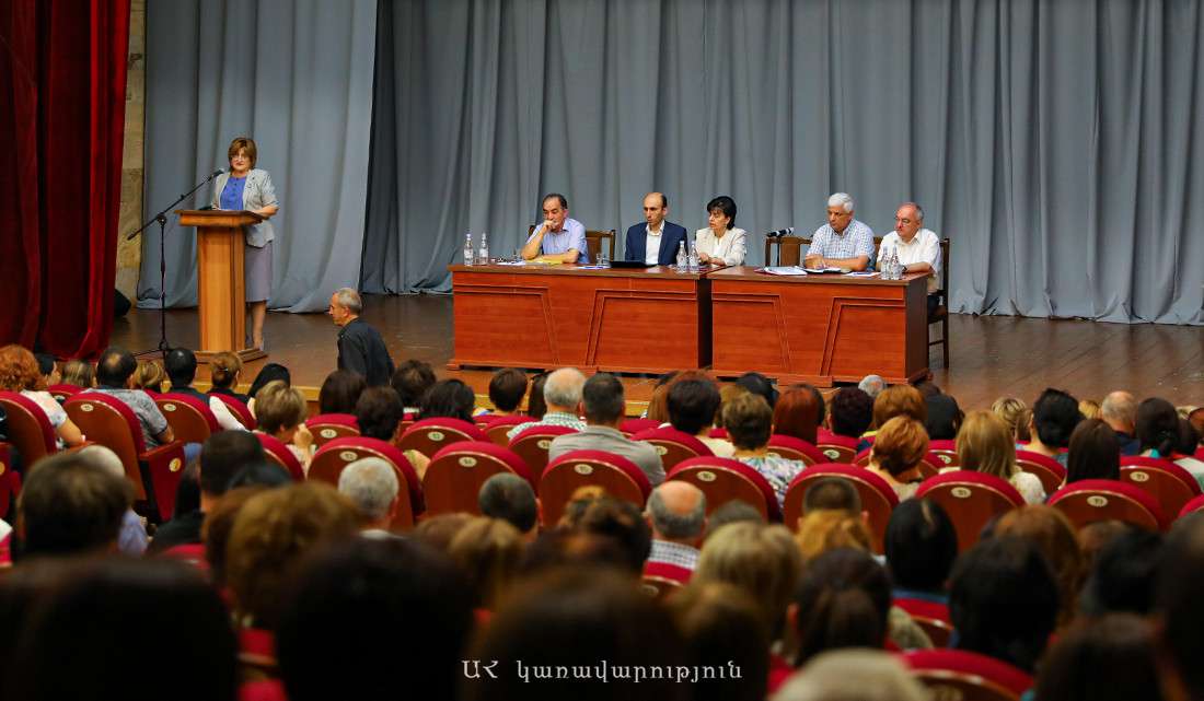 «Արցախում ապրելը, կրթելը, ուսանելը հեշտ չէ, բայց այն պատվաբեր է»․ Արտակ Բեգլարյան