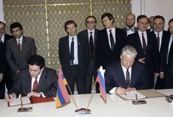 Այսօր հայ-ռուսական պայմանագրի ստորագրման 27-ամյակն է