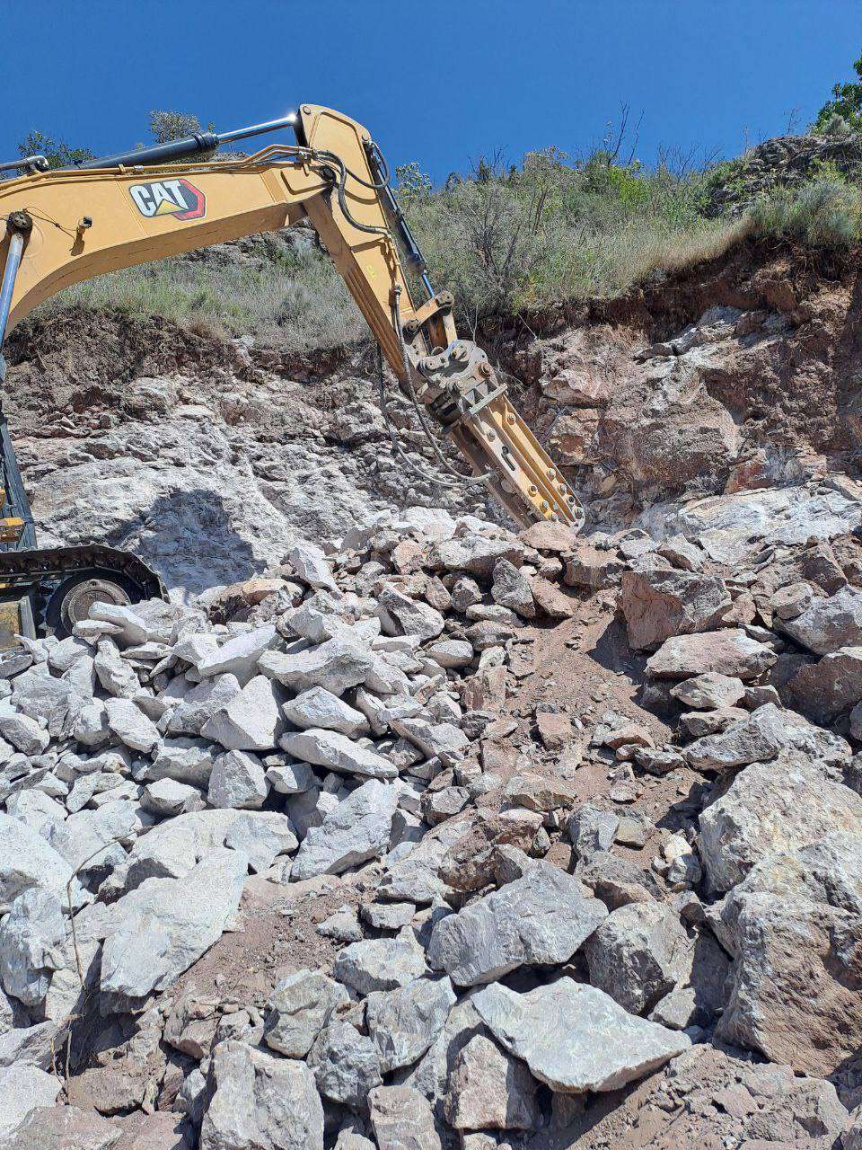 Հիմնանորոգվում է Տաթև տանող ճանապարհի հատվածը