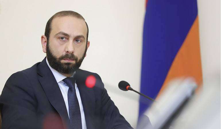 Азербайджан намерен сорвать мирный процесс и продолжить политику этнической чистки путем применения силы. Арарат Мирзоян