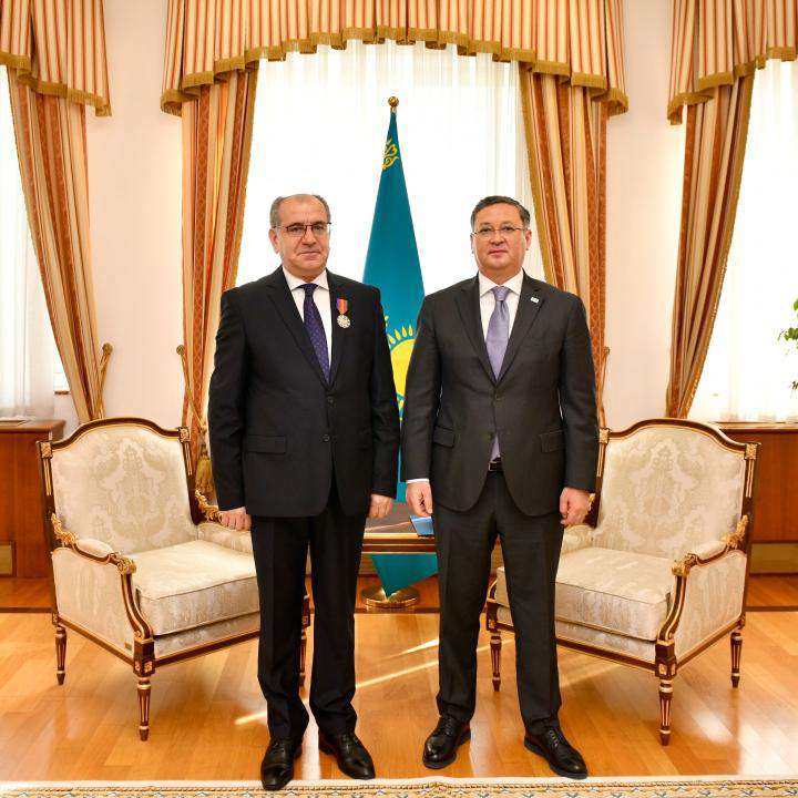 Ղազախստանի ԱԳ նախարարը Հայաստանի դեսպանին հանձնել է 2-րդ աստիճանի Բարեկամության» շքանշանը