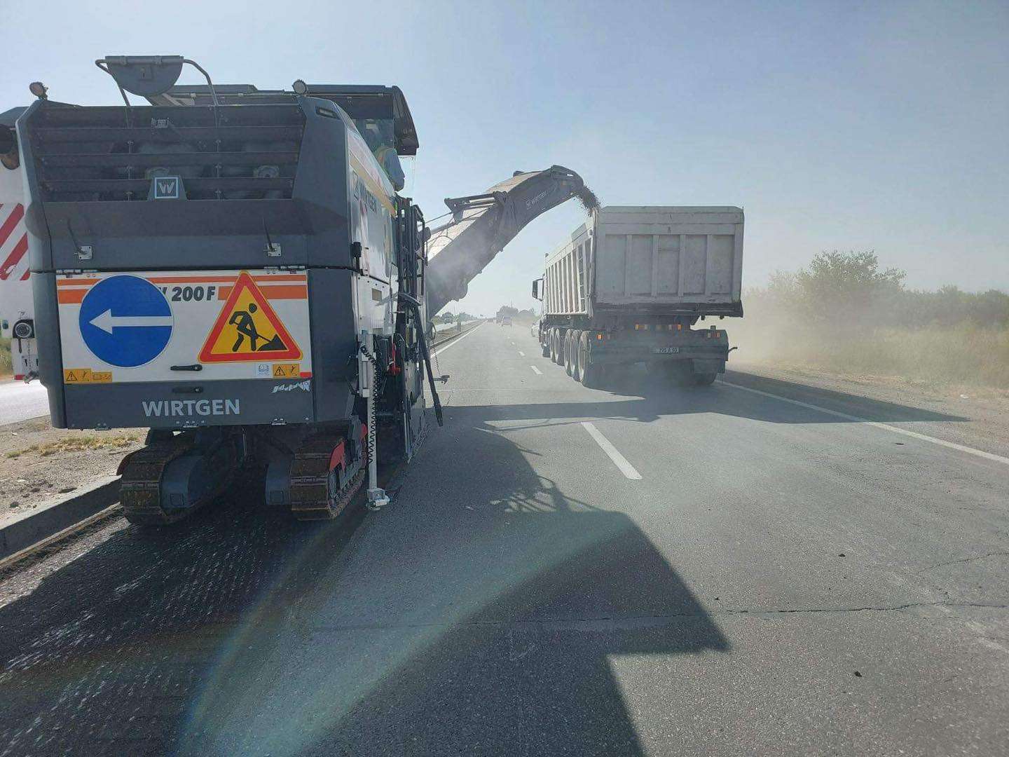Արարատի մարզով անցնող միջպետական ճանապարհին միջին նորոգման աշխատանքներ են կատարվում (ԼՈՒՍԱՆԿԱՐՆԵՐ)