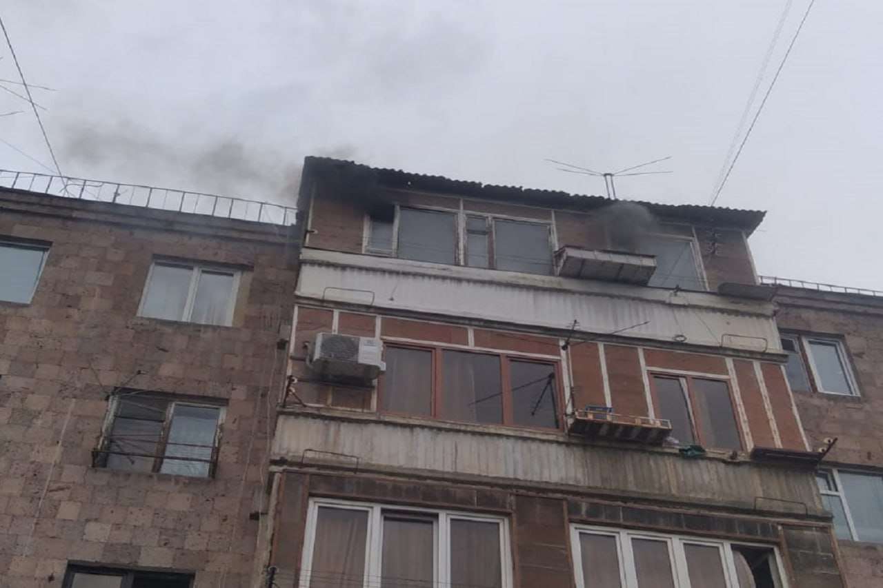 Հրդեհ՝ Ռուբինյանց փողոցի շենքերից մեկում