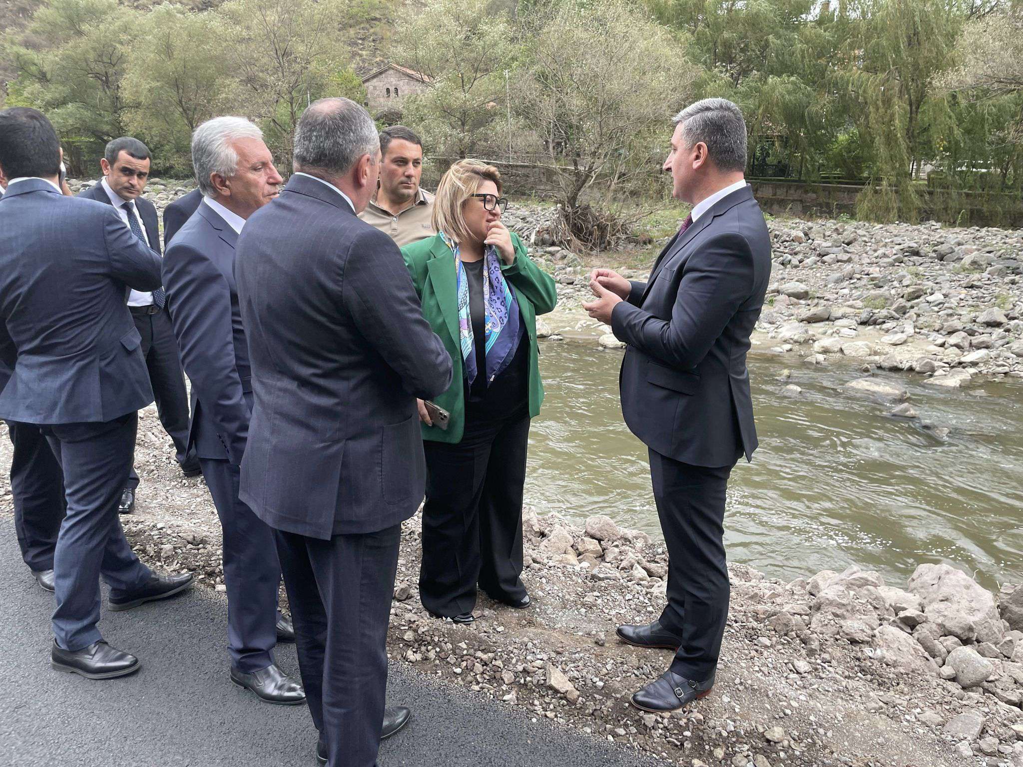 Սանոսյանը դիտարկել է մայիսյան աղետի ժամանակ փլուզված հենապատի կառուցման ընթացքը