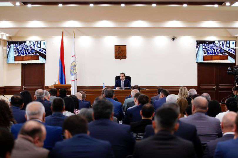 «Не нужно пытаться, нужно решить эту проблему». Поручение мэра