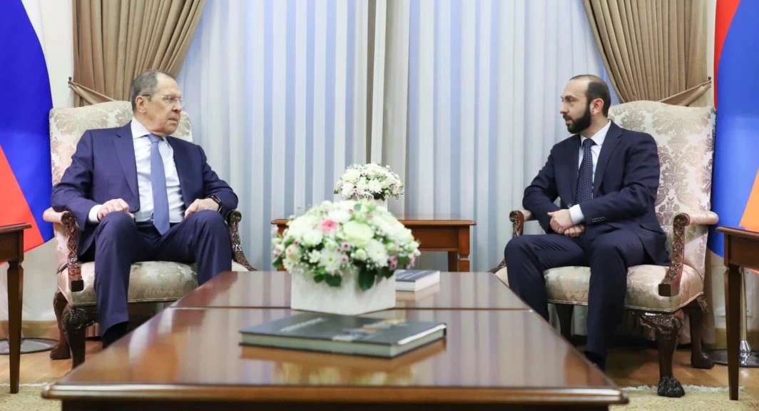 Միրզոյանը Լավրովին տեղեկացրել է ՀՀ ինքնիշխան տարածքի նկատմամբ ադրբեջանական ագրեսիայի հետևանքով ստեղծված իրավիճակի մասին
