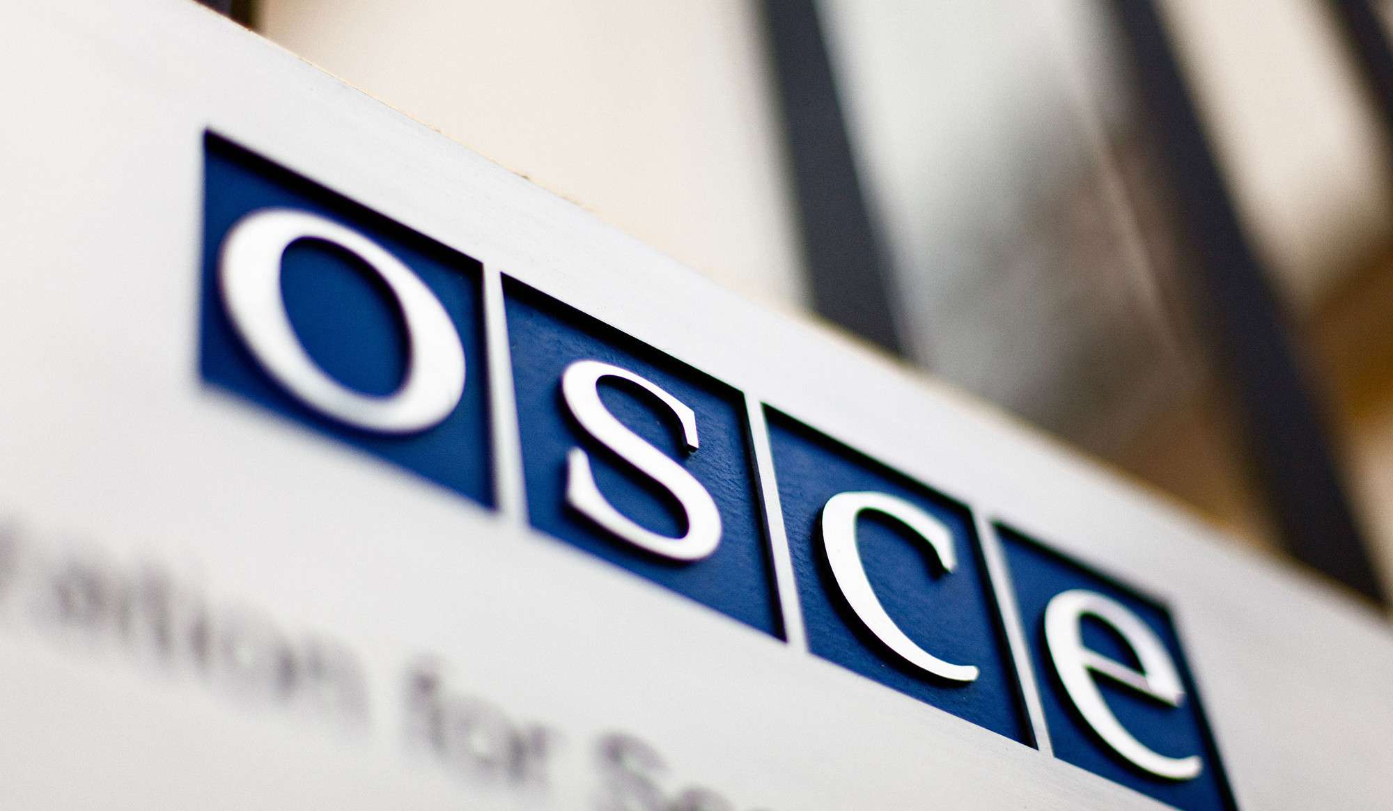 The OSCE called on Armenia and Azerbaijan to immediately stop the fire