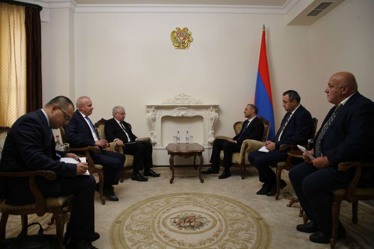 Արմեն Գրիգորյանը հանդիպել է ԵԱՀԿ-ի Մինսկի խմբի ռուսաստանցի համանախագահի հետ