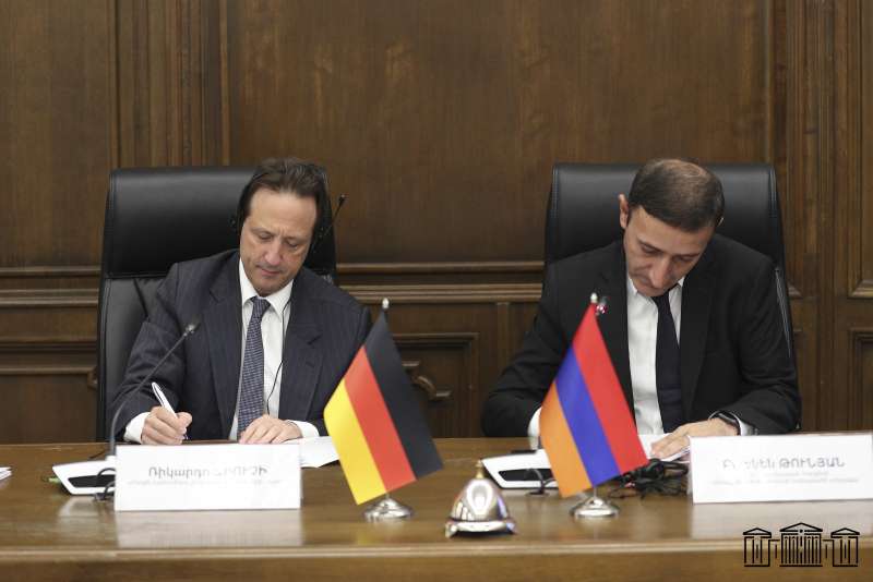 A memorandum of cooperation was signed with "Berlin Economics."