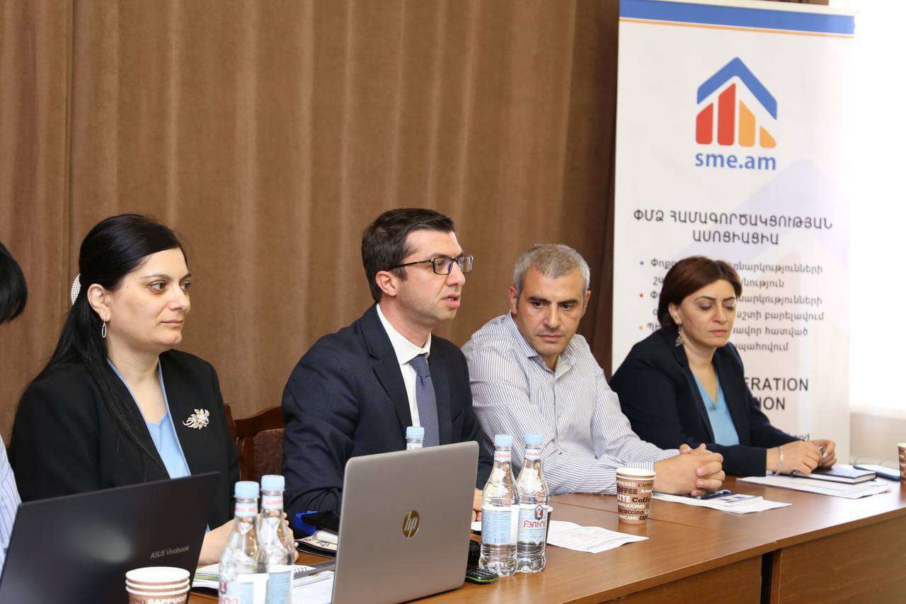 էկոնոմիկայի նախարարության և գործարարների հանդիպում՝ Գավառում