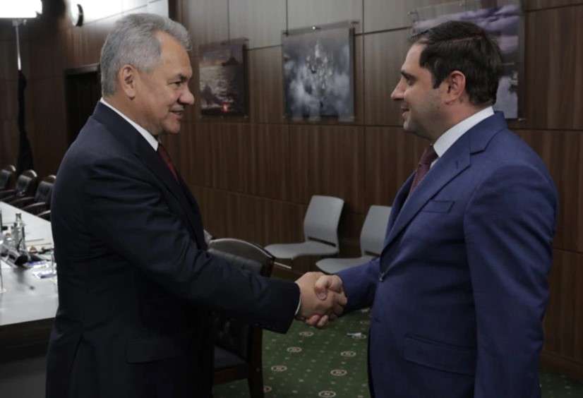 Papikyan and Shoigu discussed the situation on the RA border