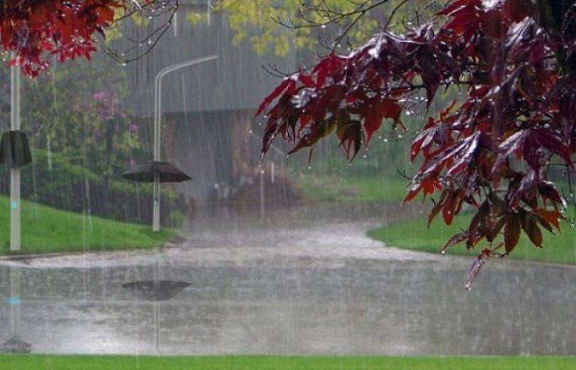 Rain and thunder are expected, air temperature will drop